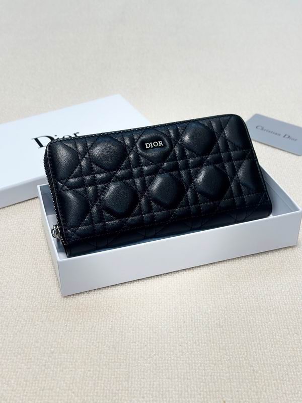 Dior Wallet ID:20260806-129